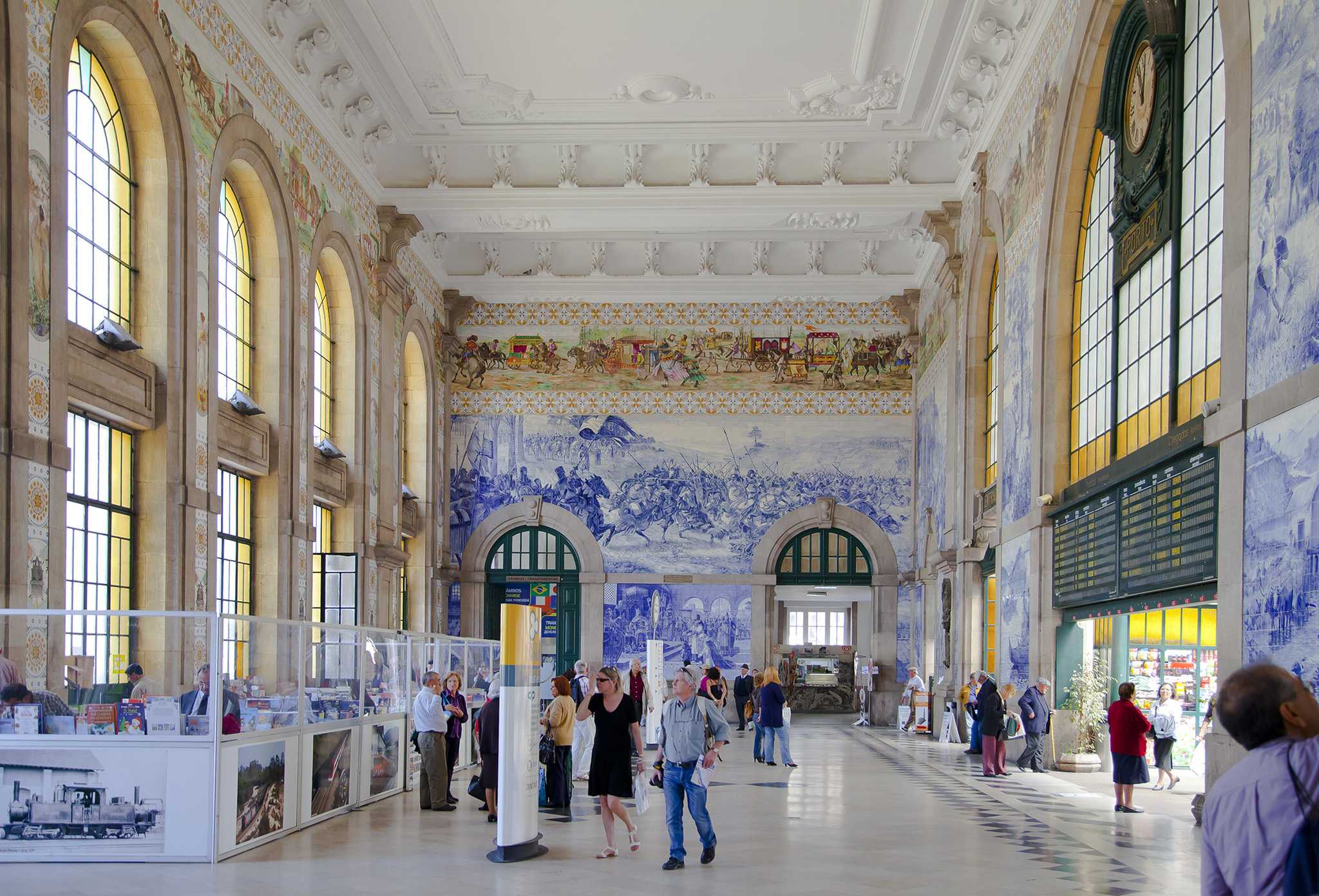 São Bento Railway Station in Porto